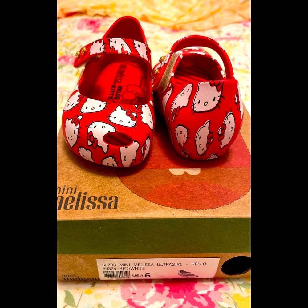 BNIB mini Melissa hello kitty 6